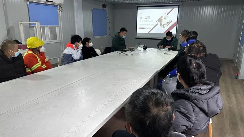 当用户在学习过程中遇到问题时，可以通过以下途径进行反馈：